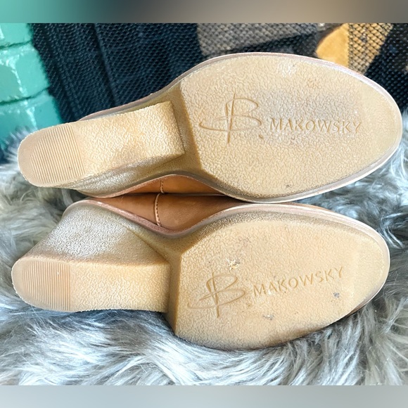 B. MAKOWSKY Camel Leather/Sheepskin ANKLE BOOTS - Picture 4 of 7